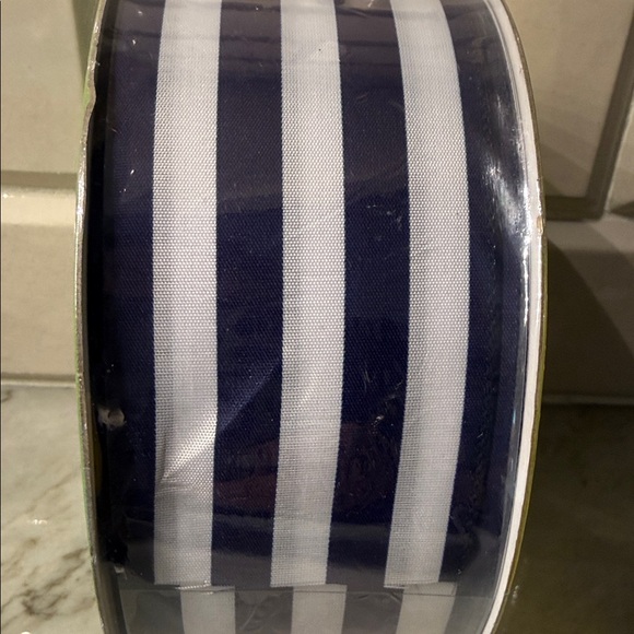 New Ribbon Set - Picture 7 of 8